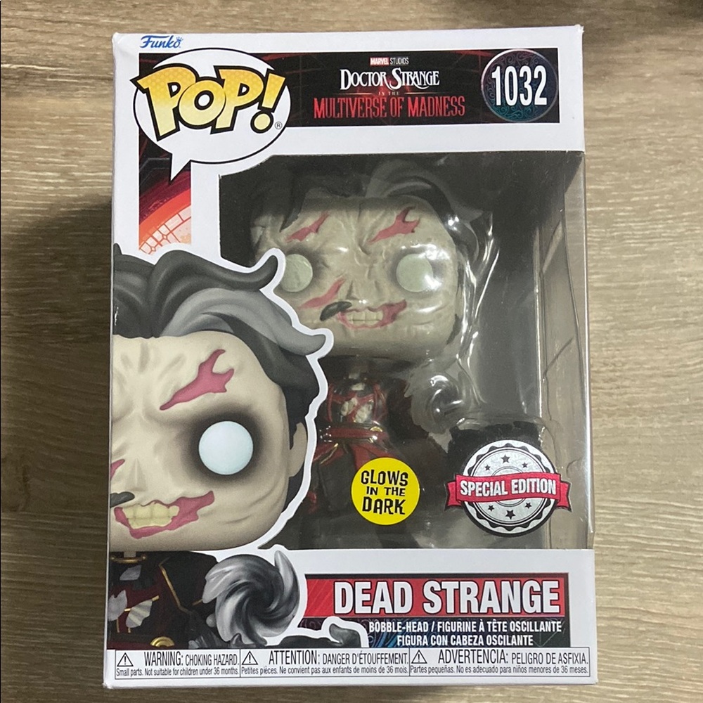 Funko Pop Marvel/Disney Dead Strange #1032 Glows in the Dark Hot Topic Vaulted